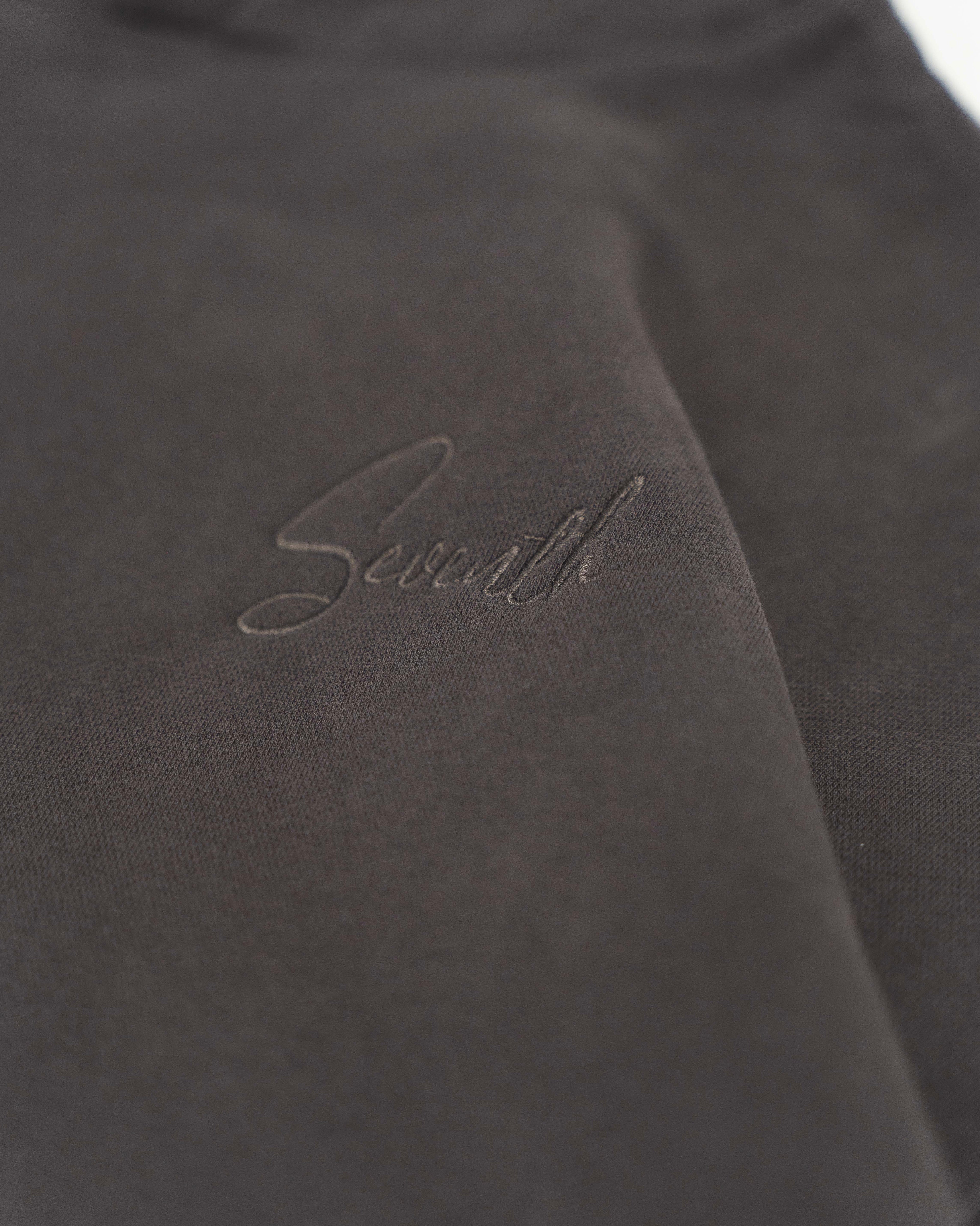 Signature Hoodie [Graphite]